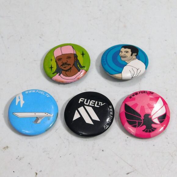 Set of 5 Fuel TV Pinback Buttons 3/4 Inch Logo MySpace Tom Diving Board Y2K - Picture 1 of 3